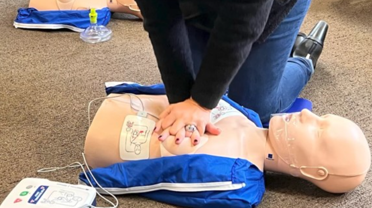 Why women are more likely to die in cardiac arrest than men