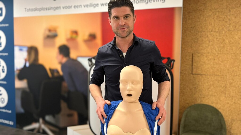 Nationwide attention for the Prestan female accessory