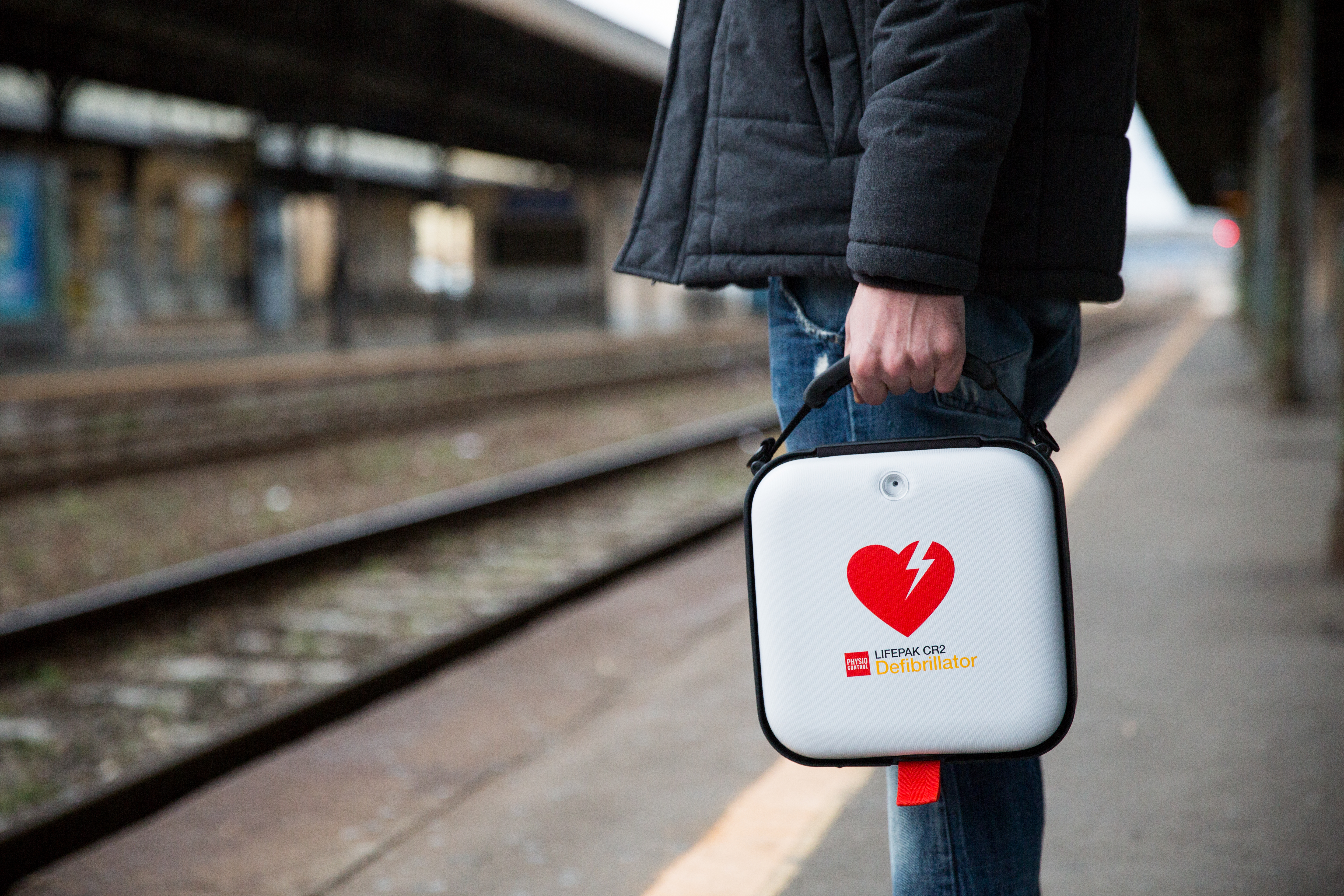 How to claim the costs for the direct use of an AED?